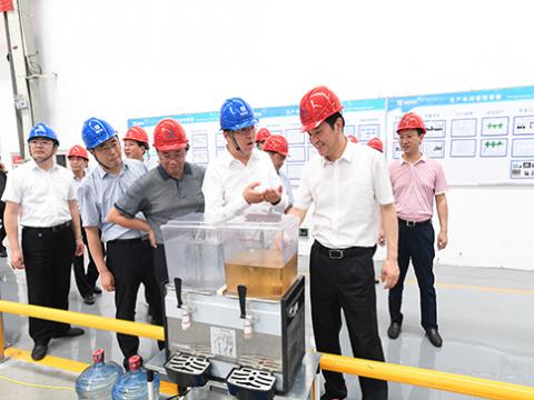 市委书记潘早云深入pp电子集团开展清静生产检查